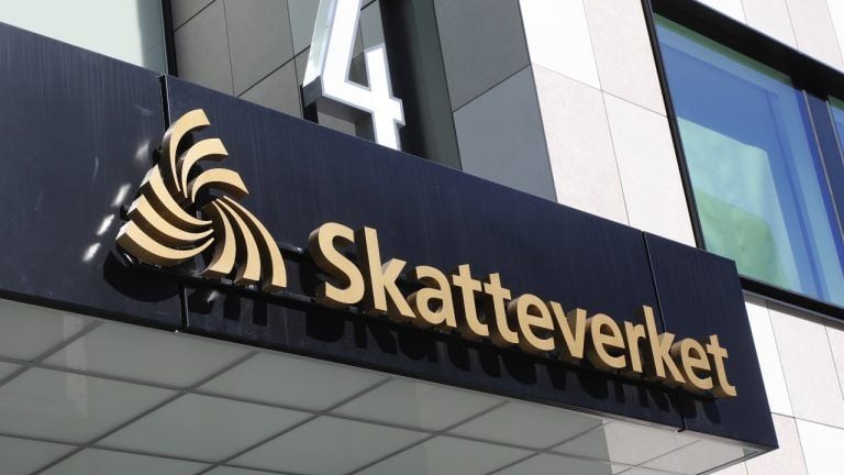 STA piles pressure Boden crypto miners